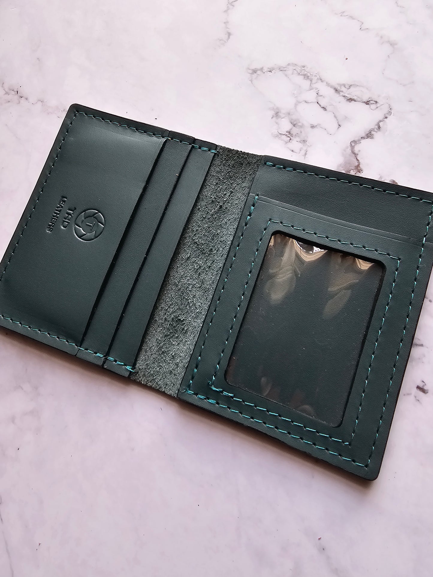 ID Wallet (Dark Green)