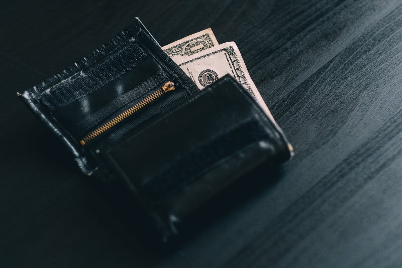 BLACK LEATHER WALLET