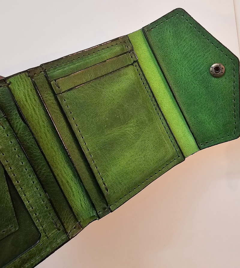 green leather women wallet