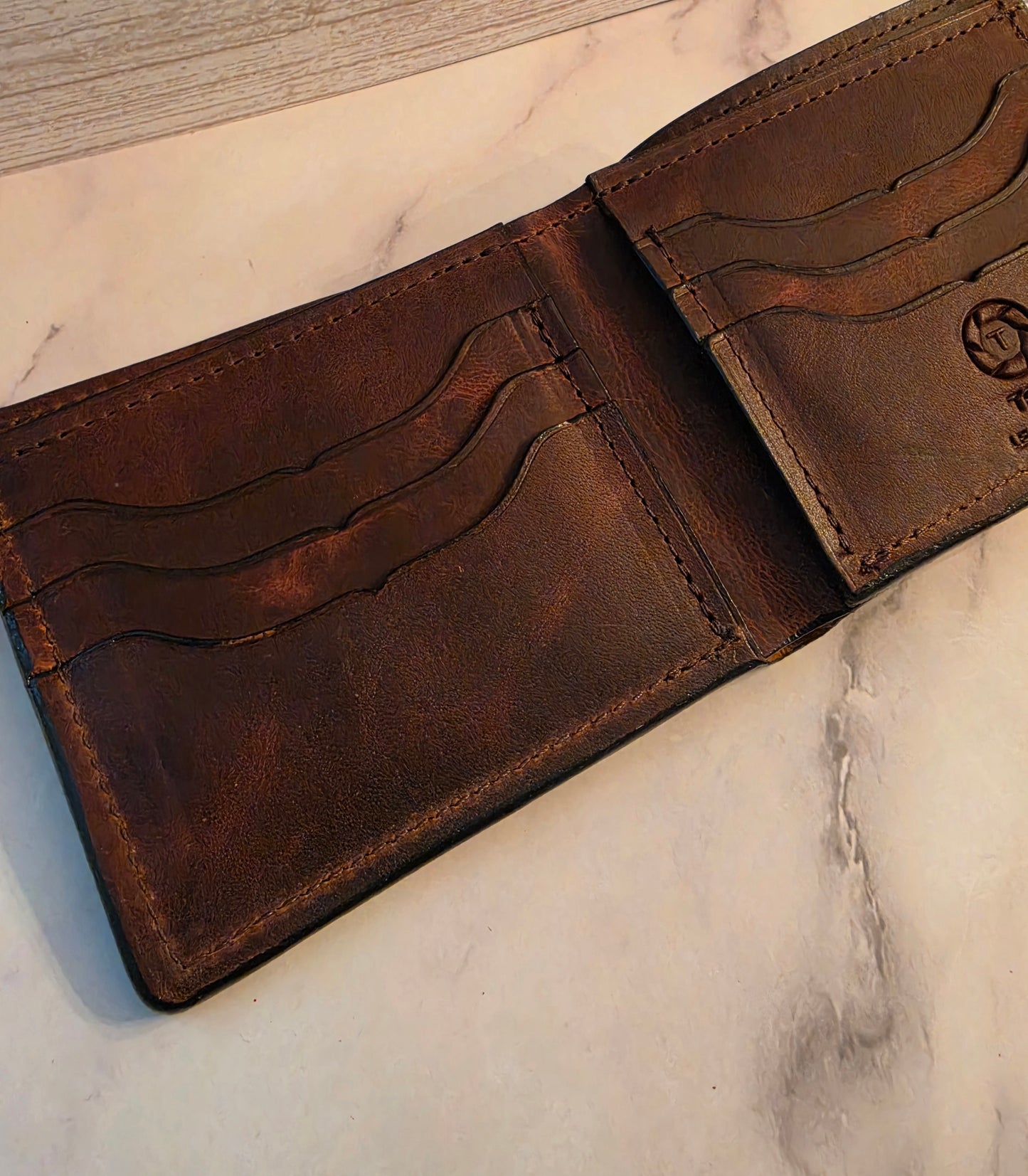 Leather Bifold Wallet-Brown