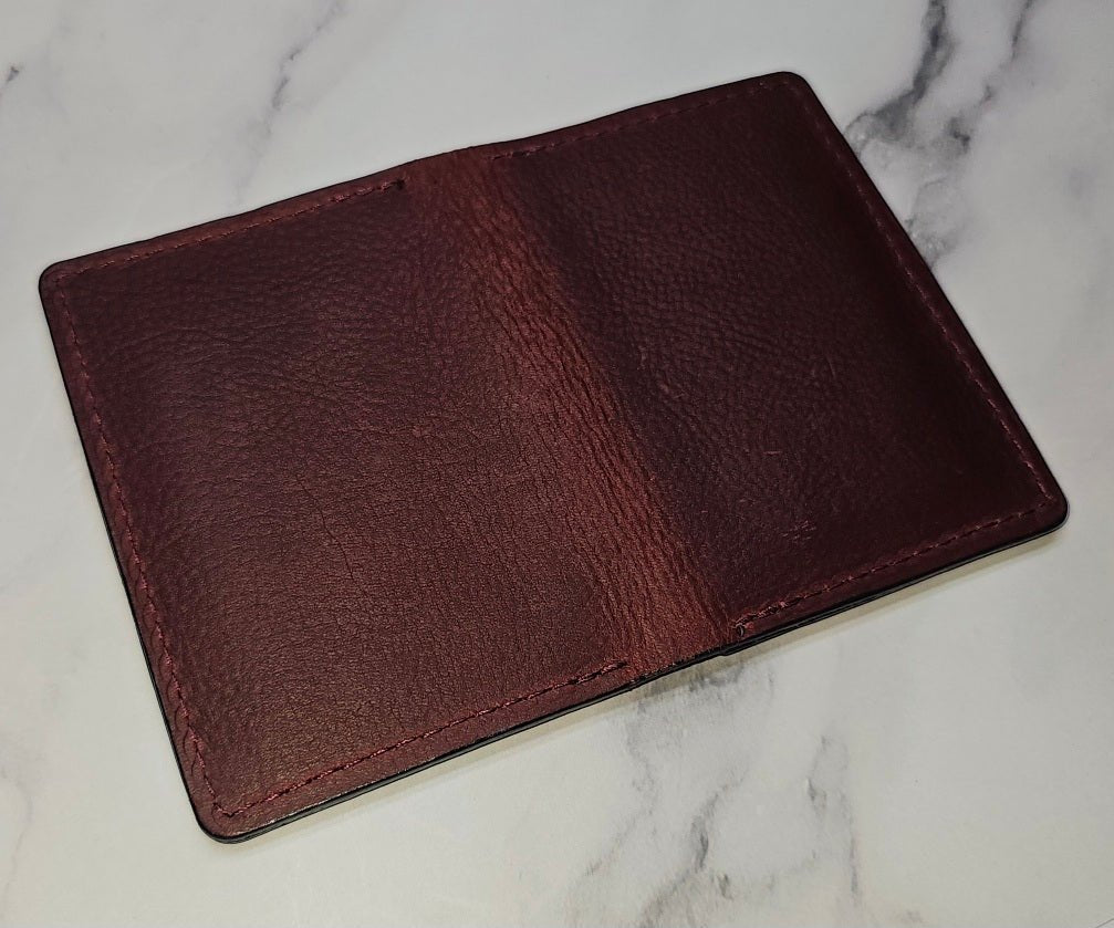Burgundy Minimalist Wallet: Sleek & Stylish - Tad LeathersBest leather walletTad Leathers